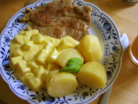 kohlrabi_in_curry-sahne-sos.png
