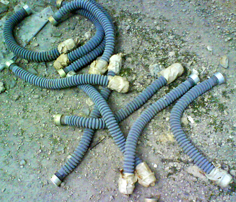 Gasmaskenschläuche